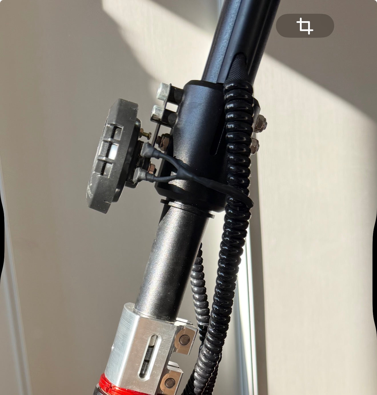 Installer un bas de colonne renforcé sur Dualtron Thunder 2 : gagne en stabilité et précision