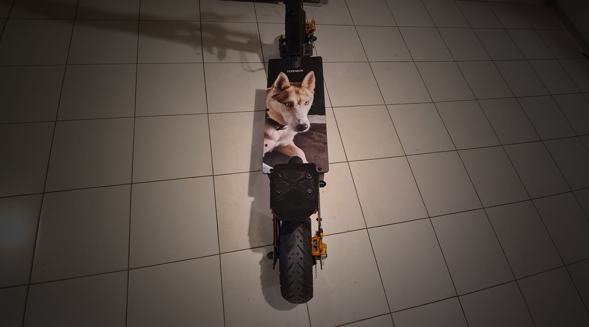 Deck de trottinette electrique kukirin g4 2024 custom et personnalise de la marque Topdeck.